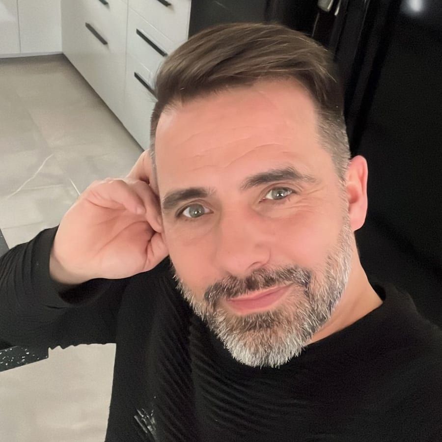 Profil de Crepin, 44 ans, Gay pride à Premier (Vaud)