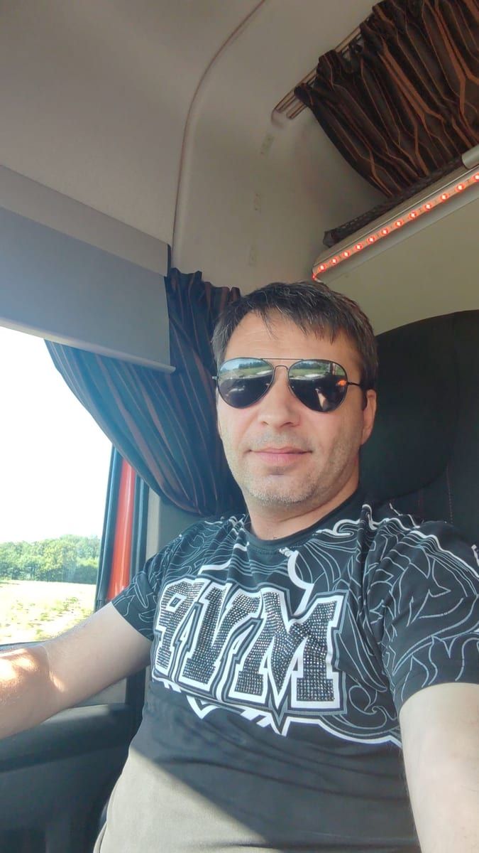 Profil de Eldar, 40 ans, Gay pride à Buseno (Grisons)