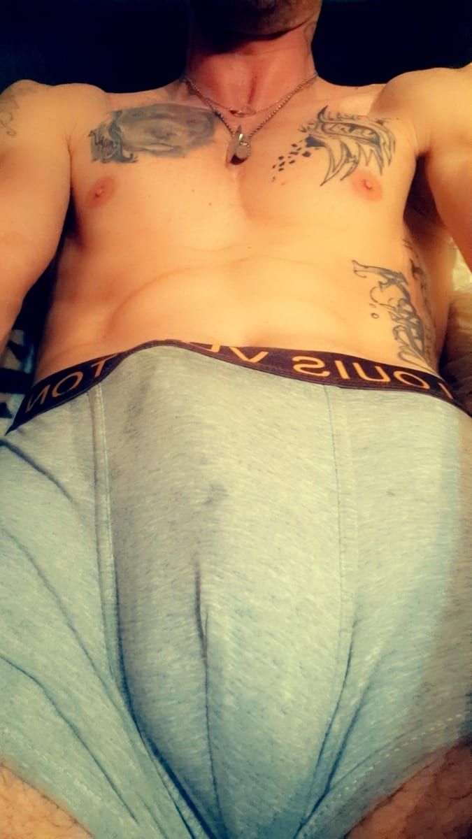 Profil de Guide, 31 ans, Gay pride à Salvan (Valais)