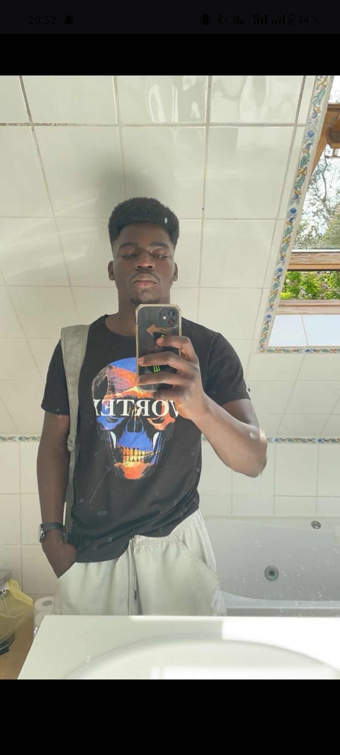 Profil de Denys, 25 ans, Gay pride à Penthéréaz (Vaud)