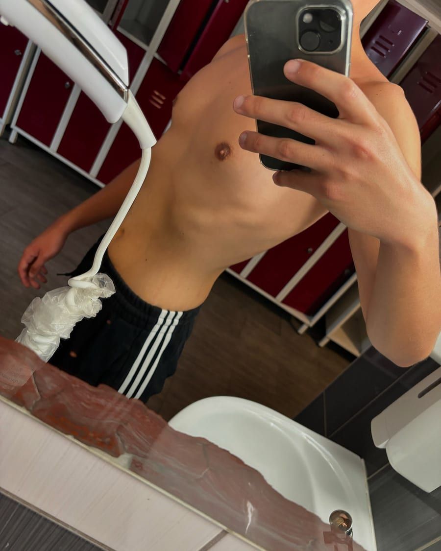 Profil de Nadjib, 23 ans, Gay pride à Dürrenroth (Berne)