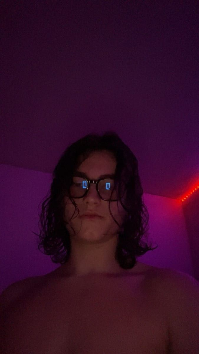 Profil de Hosni, 31 ans, Gay pride à Wöschnau (Soleure)