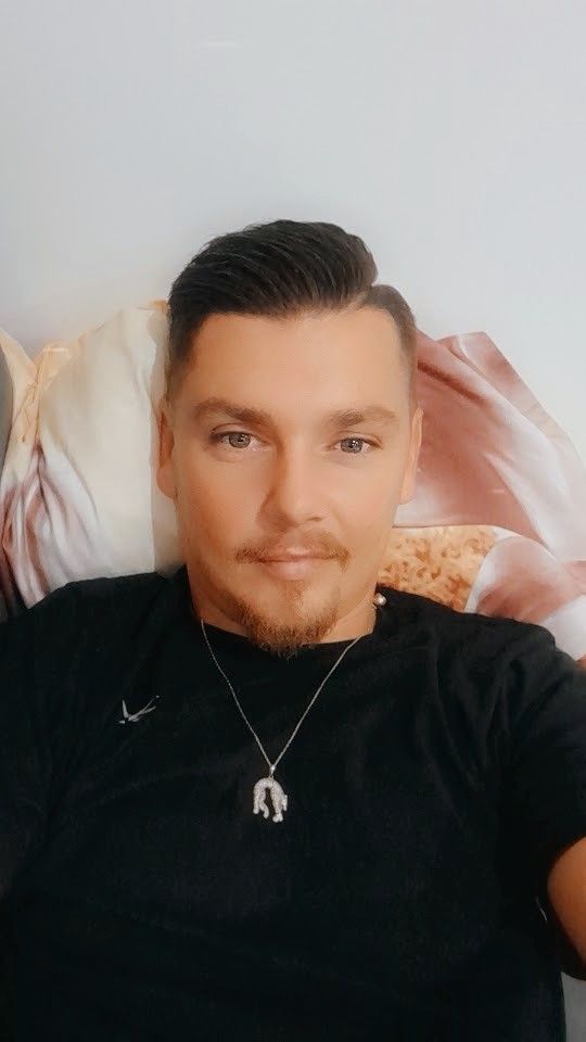 Profil de Abdeslam, 27 ans, Gay pride à Chéserex (Vaud)